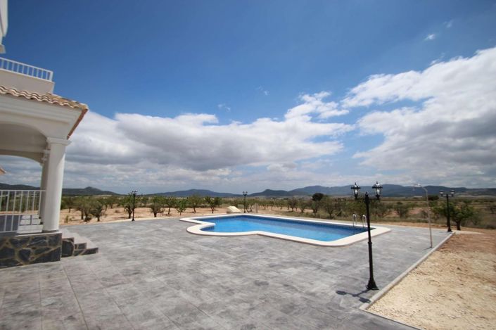 Image No.6-4 Bed Villa for sale