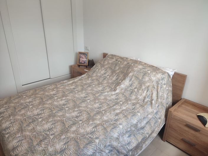 Image No.20-2 Bed Apartment for sale