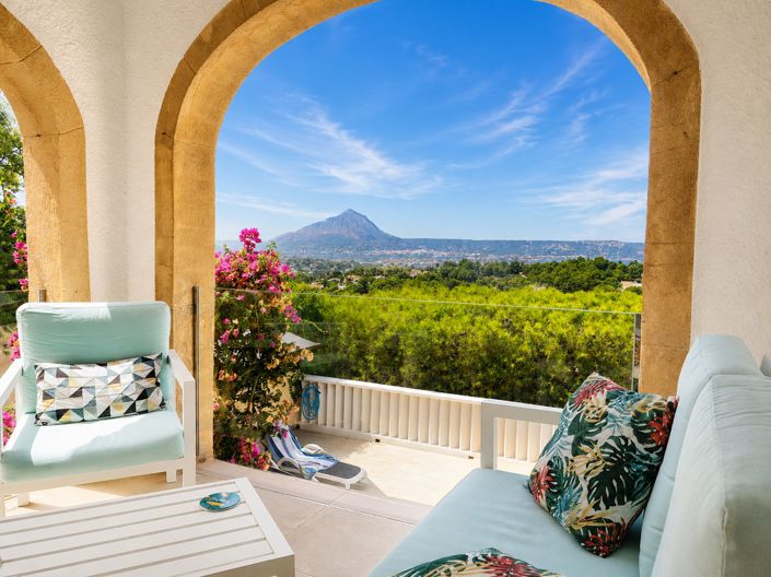 Image No.3-4 Bed Villa for sale