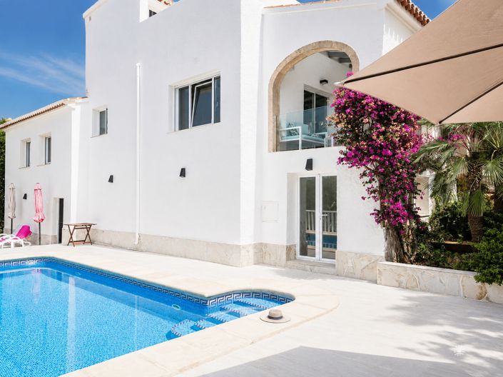 Image No.5-4 Bed Villa for sale