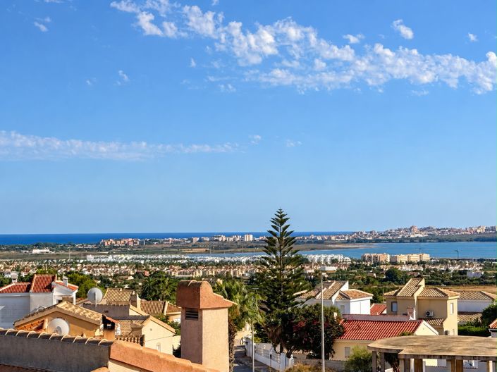 Image No.2-3 Bed Villa for sale