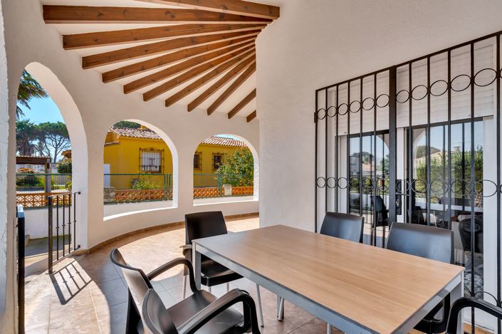 Image No.20-3 Bed Villa for sale