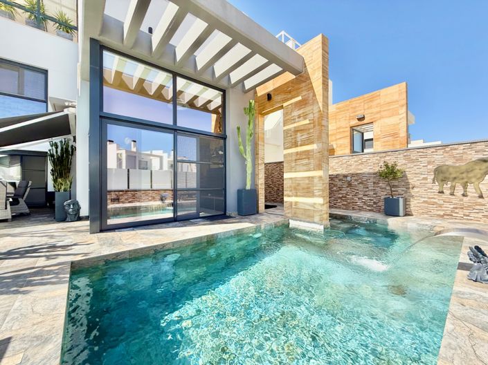 Image No.38-3 Bed Villa for sale