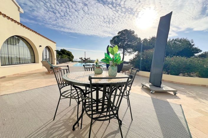 Image No.2-Villa de 5 chambres à vendre à Altea