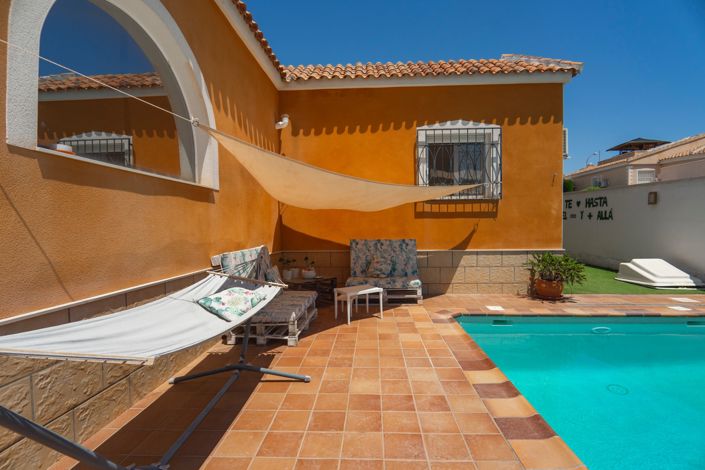 Image No.6-Villa de 4 chambres à vendre à Ciudad Quesada