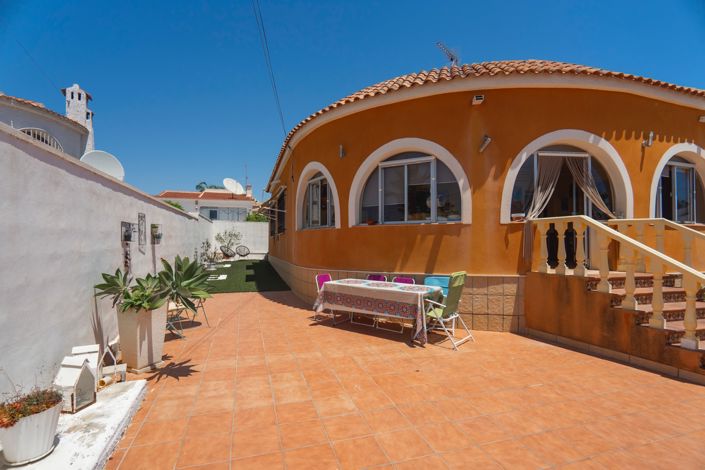 Image No.9-Villa de 4 chambres à vendre à Ciudad Quesada