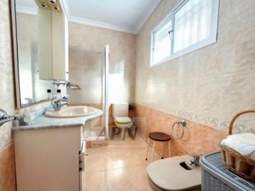 village-house-in-alora-14-large