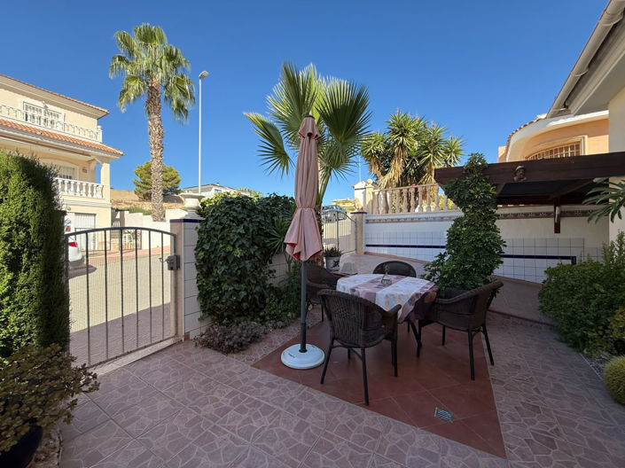 Image No.20-2 Bed House for sale