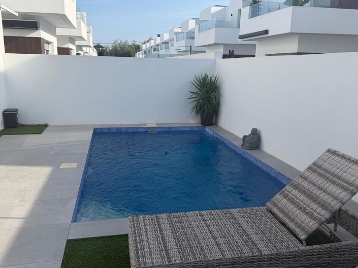 Image No.30-3 Bed Villa for sale