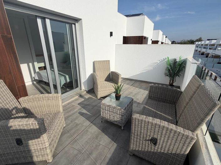 Image No.37-3 Bed Villa for sale