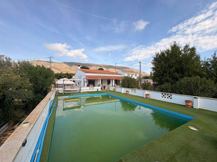 Image No.12-3 Bed Villa for sale