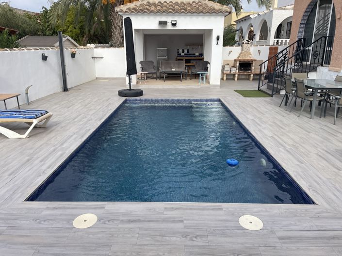 Image No.2-3 Bed Villa for sale