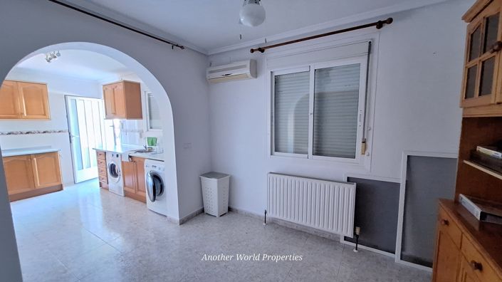 Image No.12-3 Bed Villa for sale