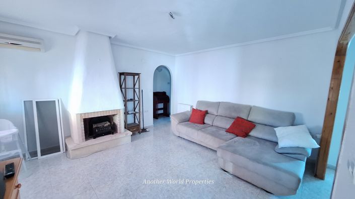 Image No.6-3 Bed Villa for sale