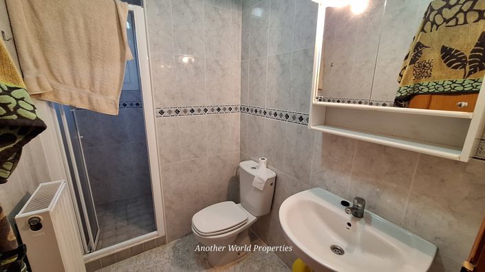 Image No.9-3 Bed Villa for sale