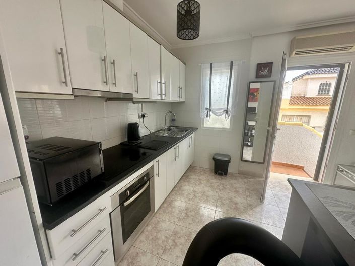 Image No.8-2 Bed Bungalow for sale