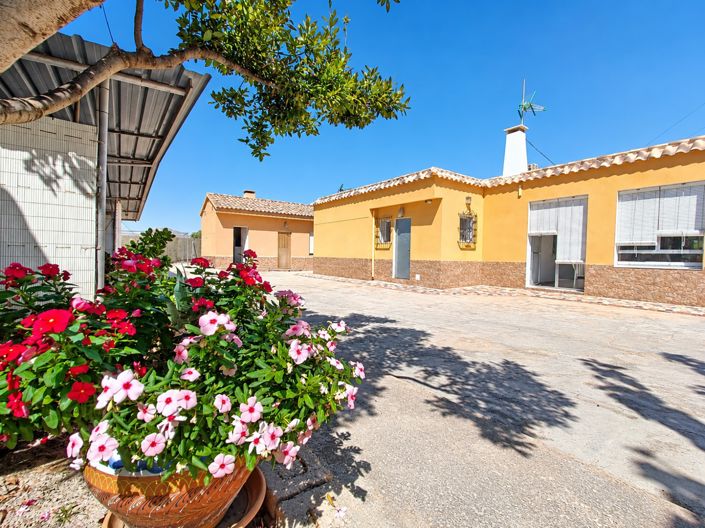 Image No.12-3 Bed Villa for sale