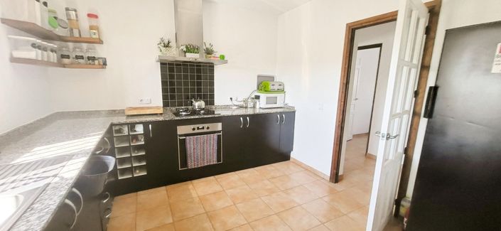 Image No.20-3 Bed Villa for sale