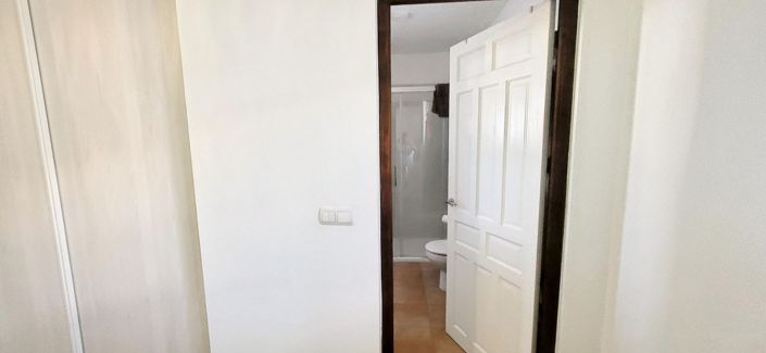 Image No.35-3 Bed Villa for sale