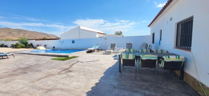 Image No.6-3 Bed Villa for sale