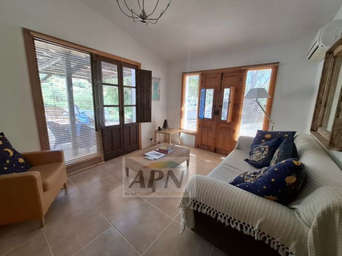 Image No.16-4 Bed Country House for sale