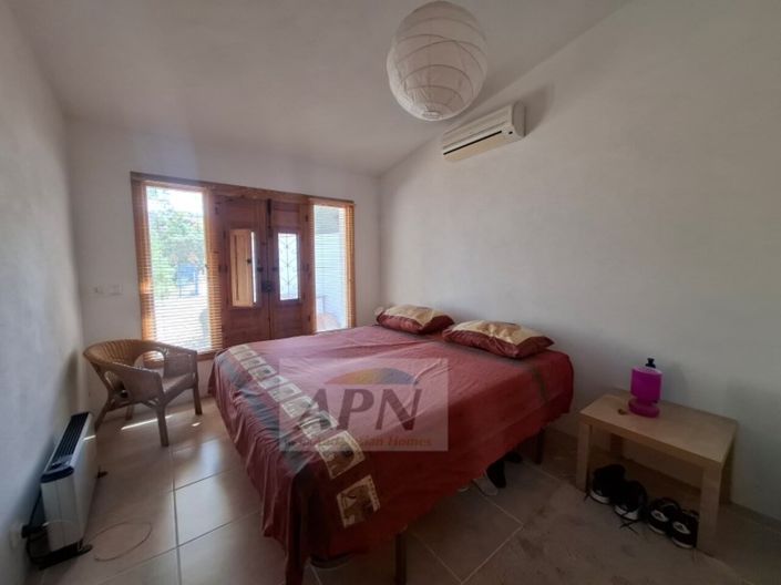 Image No.17-4 Bed Country House for sale