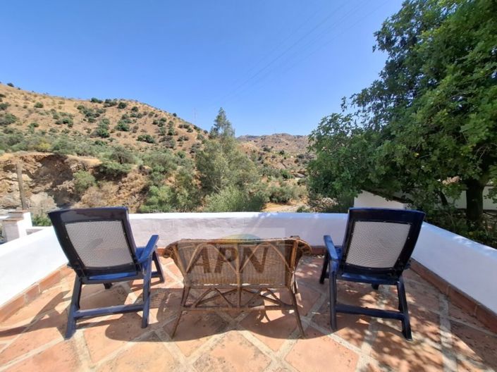 Image No.27-4 Bed Country House for sale