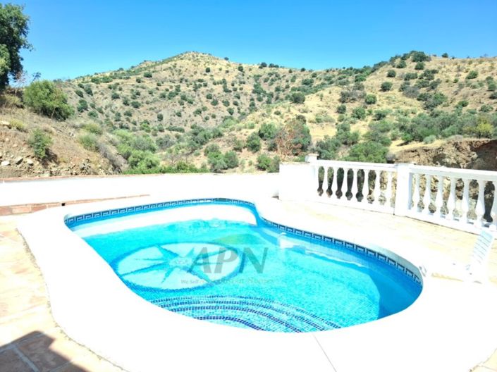 Image No.29-4 Bed Country House for sale
