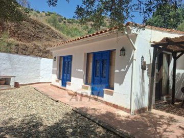 country-house-in-alora-5-large