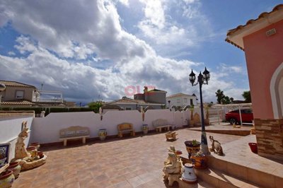 7065-villa-for-sale-in-cabo-roig-3614081-larg