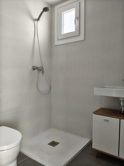 Image No.24-2 Bed Apartment for sale