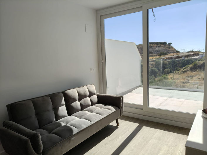 Image No.25-2 Bed Apartment for sale