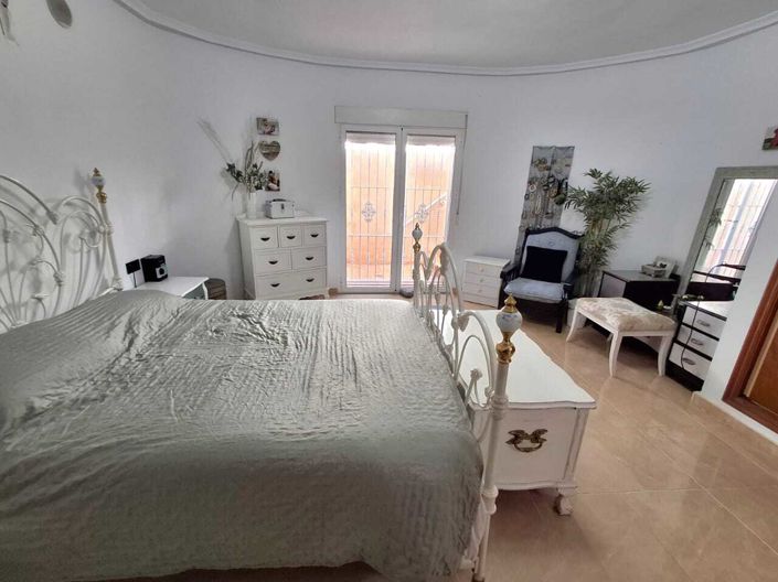 Image No.11-4 Bed Villa for sale