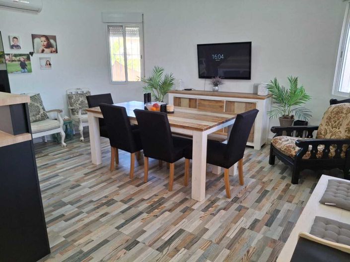 Image No.8-4 Bed Villa for sale