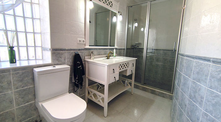 Image No.13-6 Bed Villa for sale
