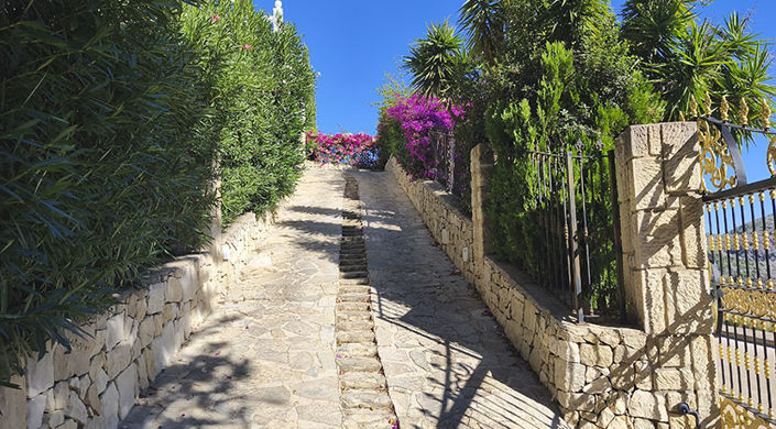 Image No.41-6 Bed Villa for sale