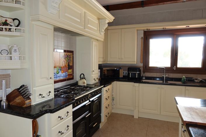 Image No.22-4 Bed Country House for sale