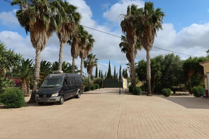 Image No.6-4 Bed Country House for sale