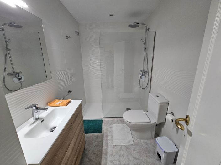 Image No.10-3 Bed Apartment for sale