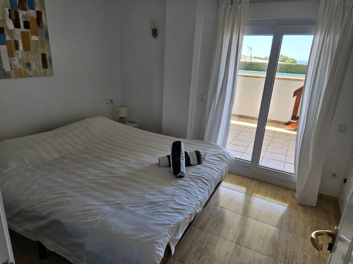 Image No.12-3 Bed Apartment for sale