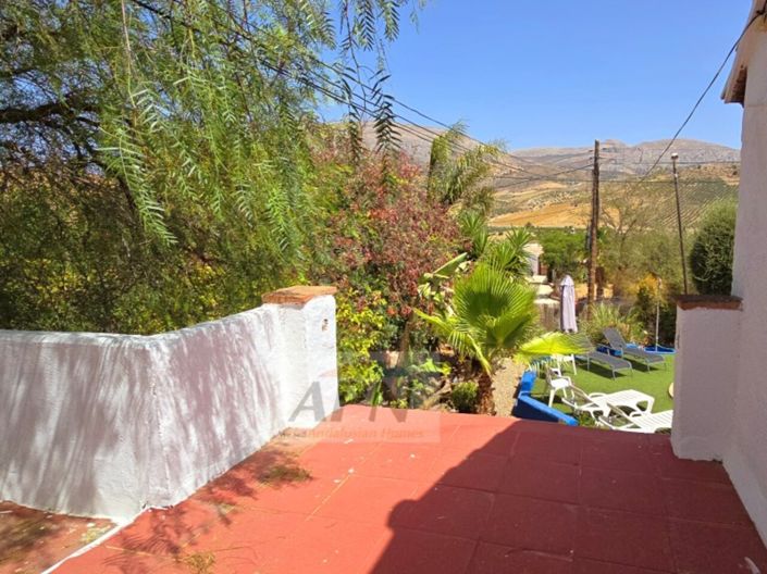 Image No.17-5 Bed Country House for sale