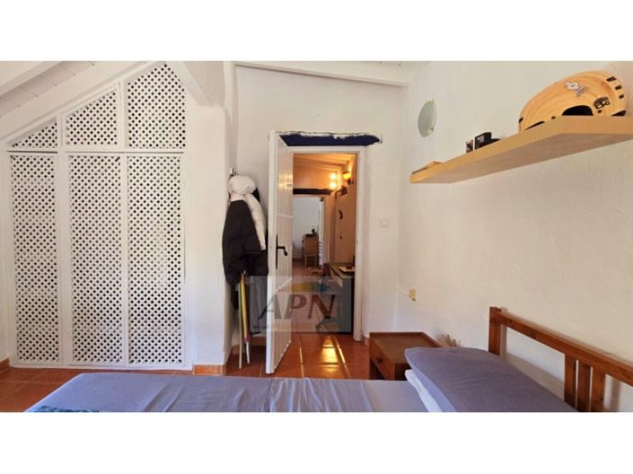 Image No.19-5 Bed Country House for sale