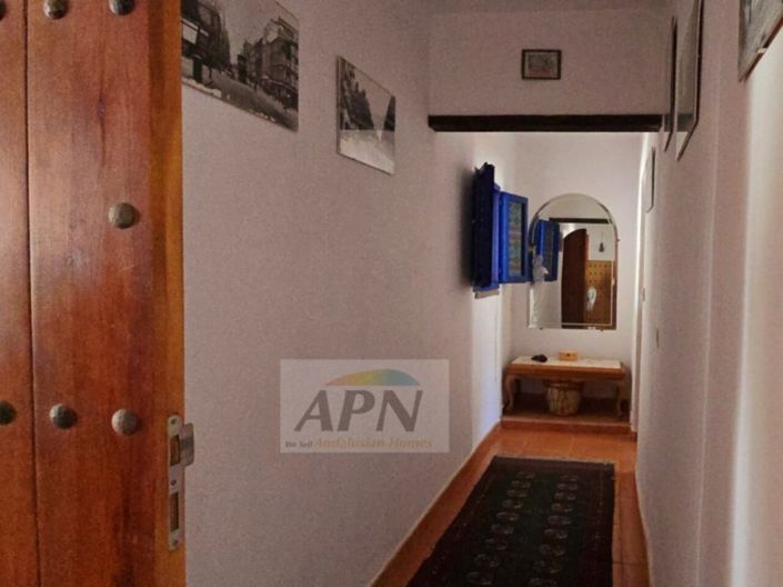 Image No.26-5 Bed Country House for sale