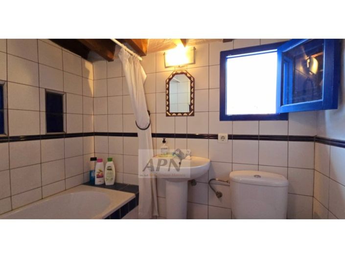 Image No.37-5 Bed Country House for sale