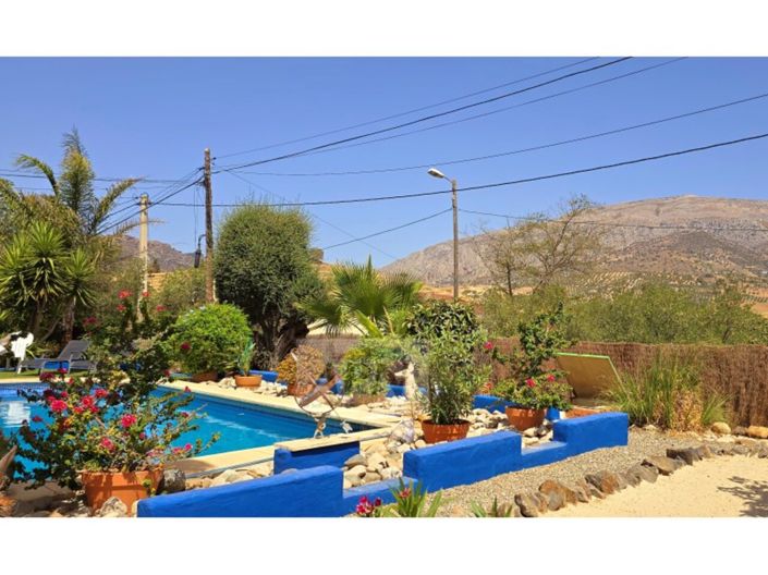 Image No.43-5 Bed Country House for sale