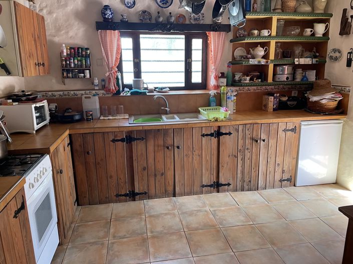 Image No.20-4 Bed Country House for sale