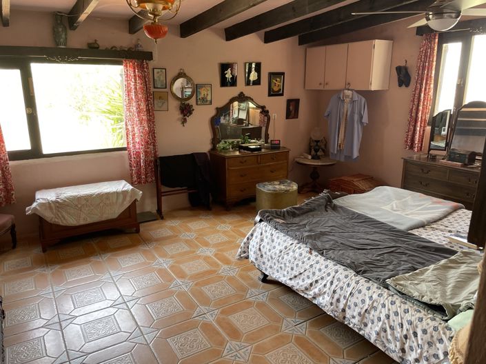 Image No.32-4 Bed Country House for sale