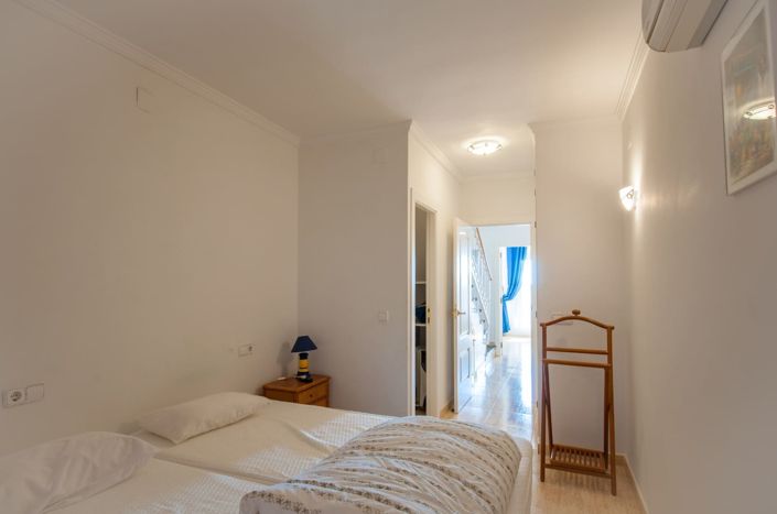 Image No.10-2 Bed Apartment for sale