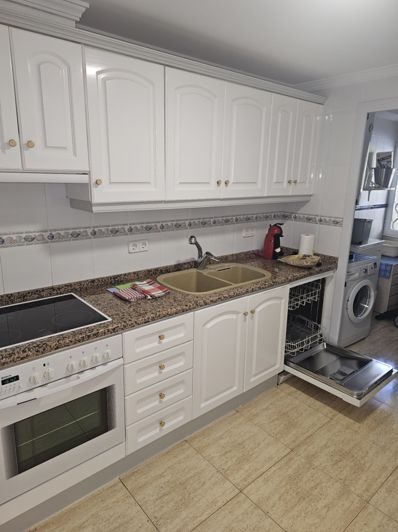 Image No.8-2 Bed Apartment for sale