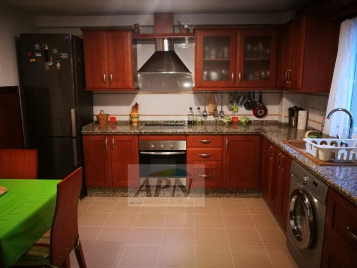 Image No.3-4 Bed Duplex for sale